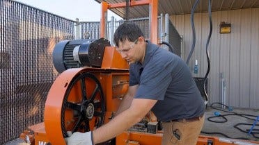 How To Change a Sawmill Blade